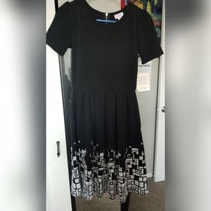 LuLaRoe Amelia